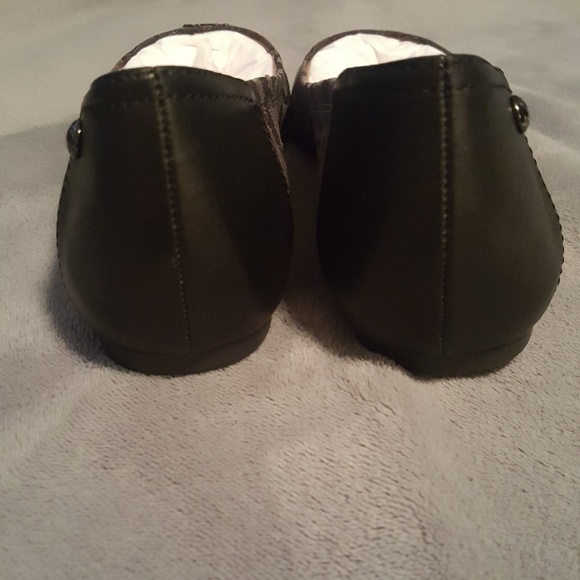 NWT Coach Chelsea Cap Toe Flats - Picture 5 of 8